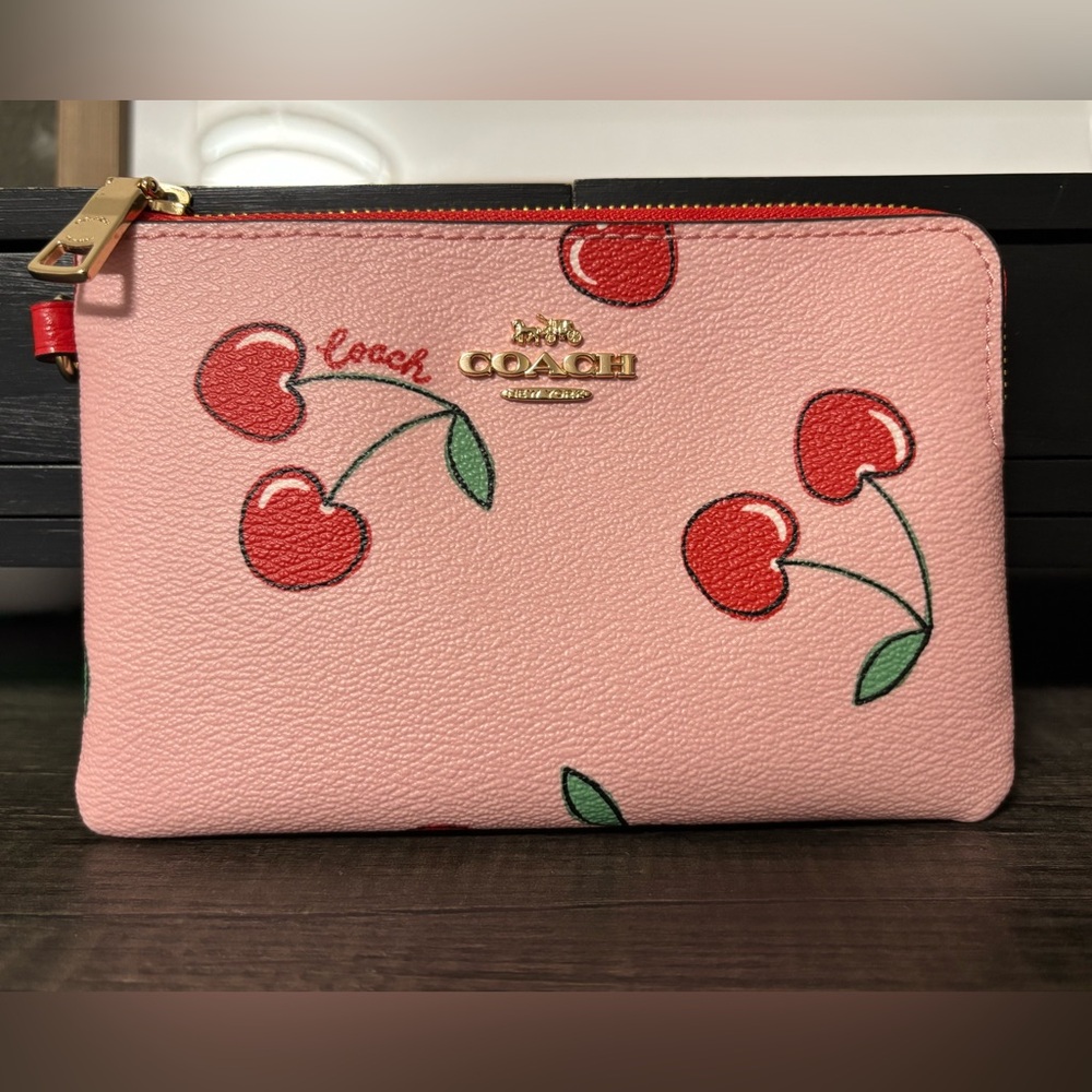 Coach Corner Zip Wristlet